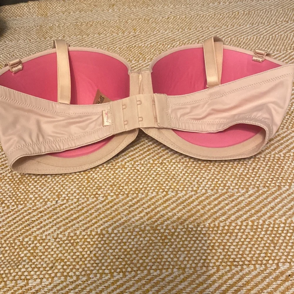 pink bra - Picture 2 of 3